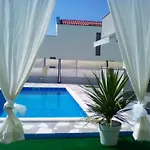Villa Ava